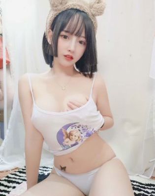 比基尼美女